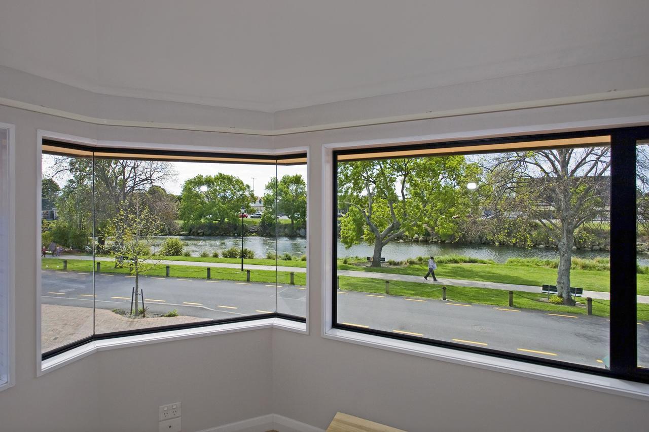 Riverside Villa - In The City By The River! Nelson Exterior foto
